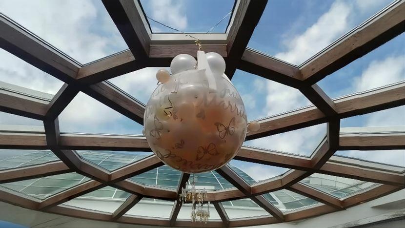 montirana eksplozija od balona